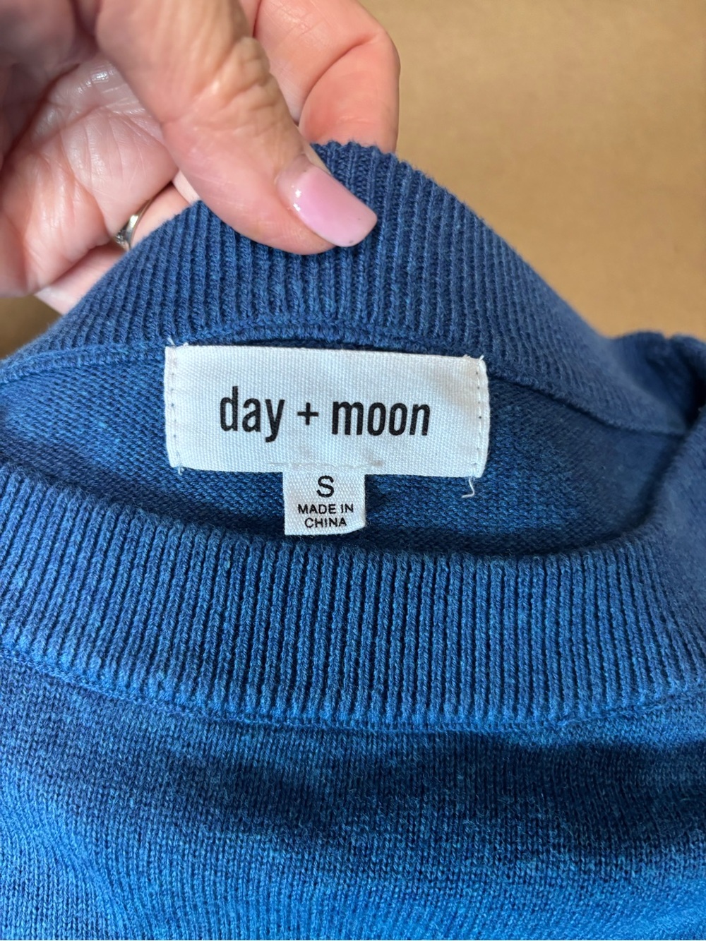 Women's Blue Crewneck Sweater-Puff Sleeves